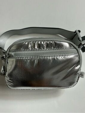 Art Class Metallic Silver Crossbody Belt Bag
